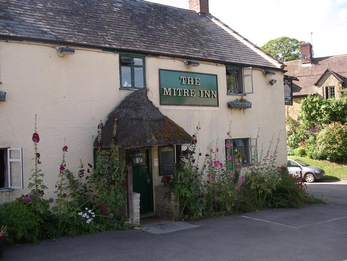 The Mitre Inn Sherborne  Exterior foto